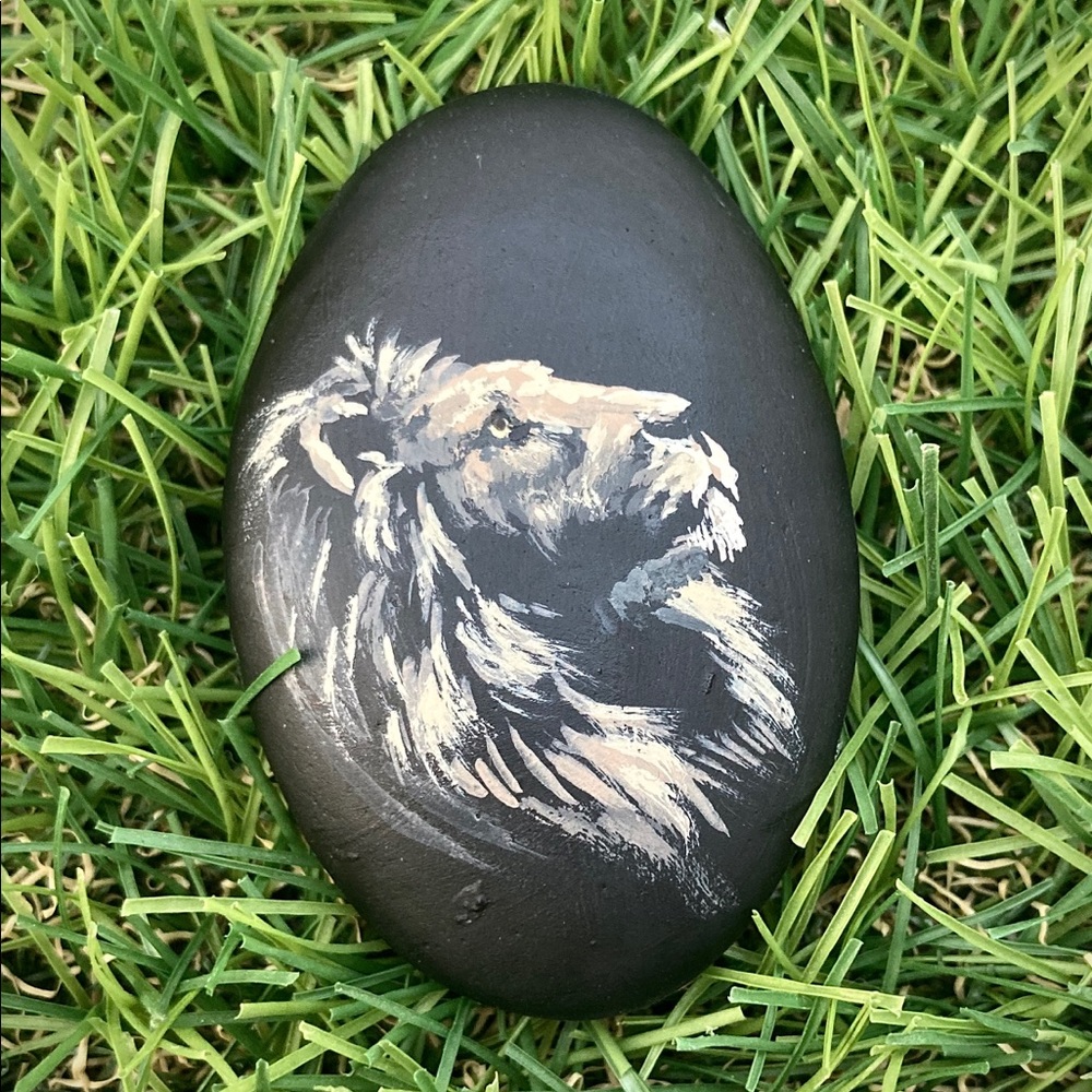 Lion Profile Hand Painted River Rock 2”